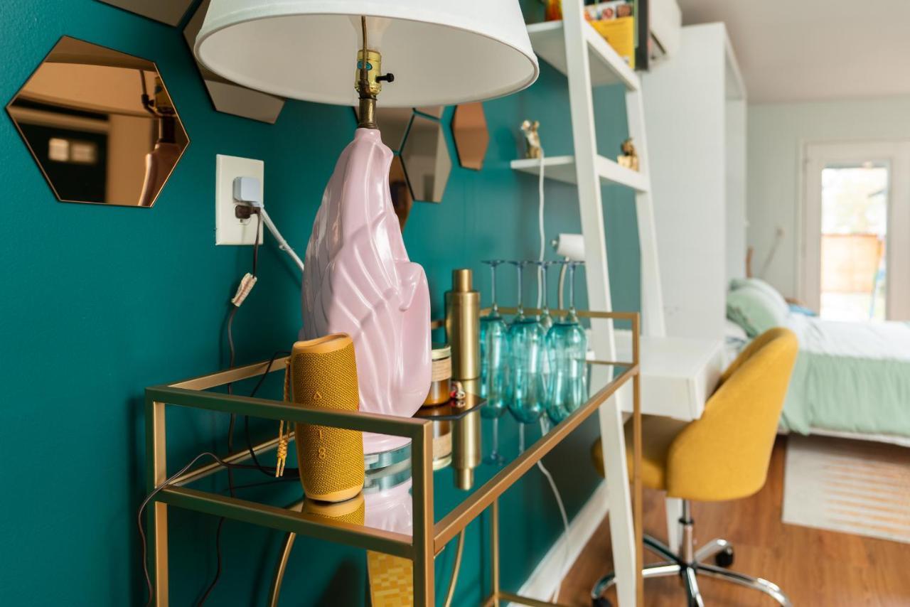 Artsy, Private Gem Near Iconic South Congress Apartment Austin Luaran gambar