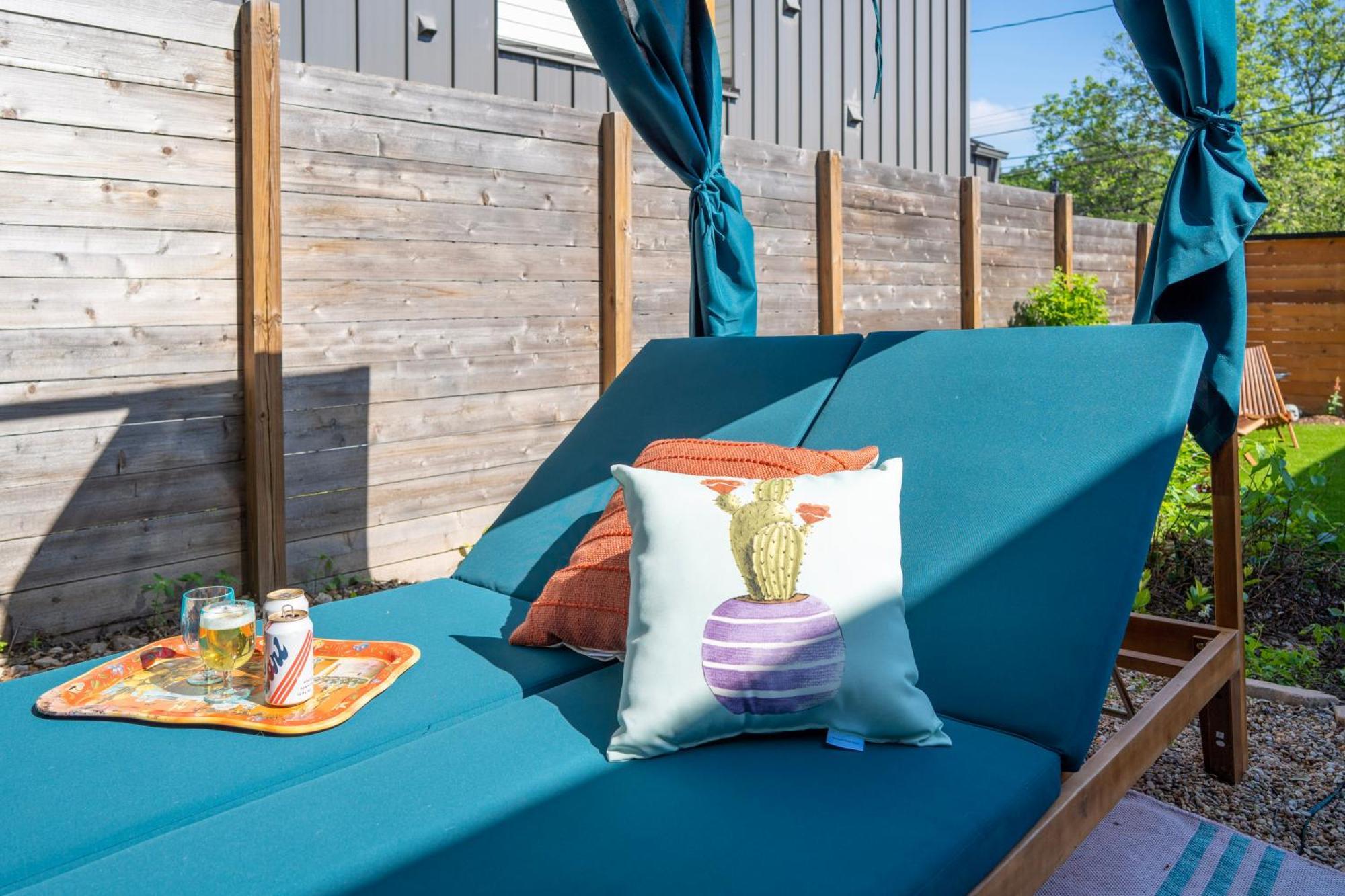Artsy, Private Gem Near Iconic South Congress Apartment Austin Luaran gambar